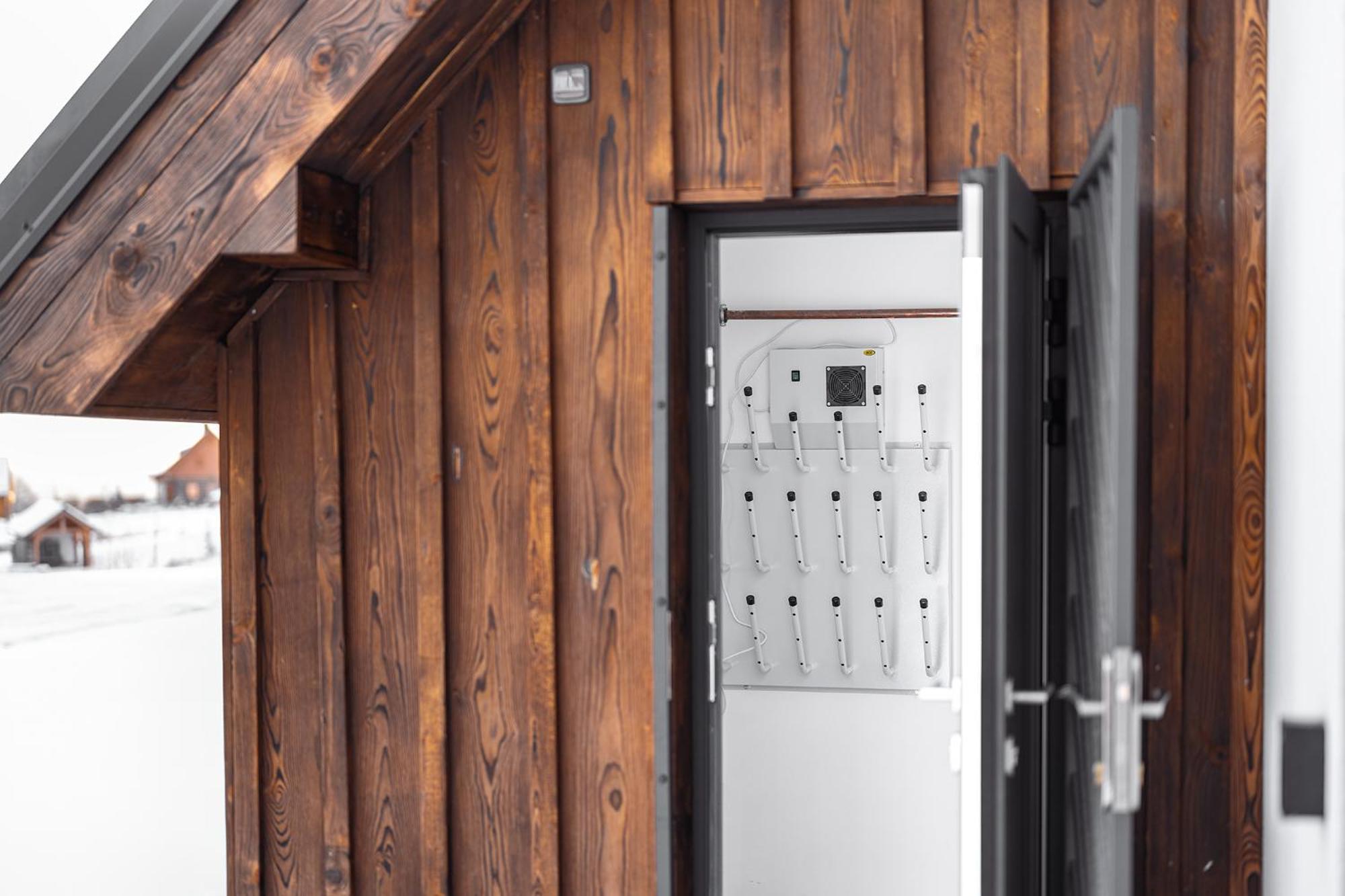 Roubenka "Tam Kde Lisky Davaji Dobrou Noc" Cerný Dul Exterior foto